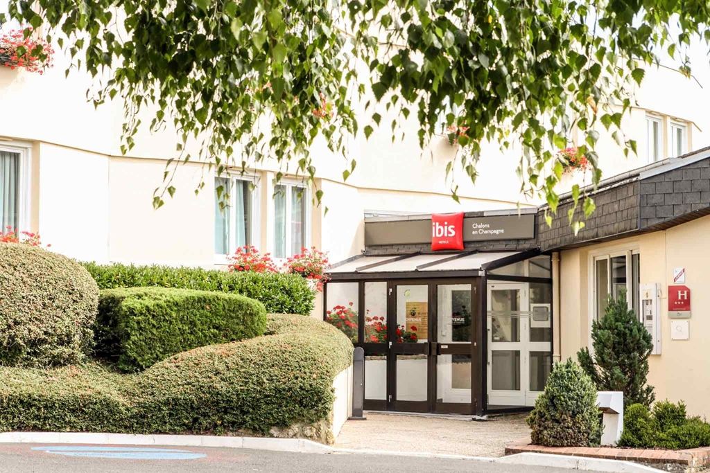 Ibis Chalons En Champagne Hotel ภายนอก รูปภาพ